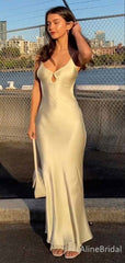 Sexy V-neck Light Yellow Spaghetti Strap Mermaid Long Prom Dress with Cut Out, PD381871