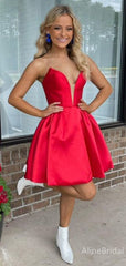 Sexy Red V-neck Strapless A-line Short Homecoming Dress, HD32793